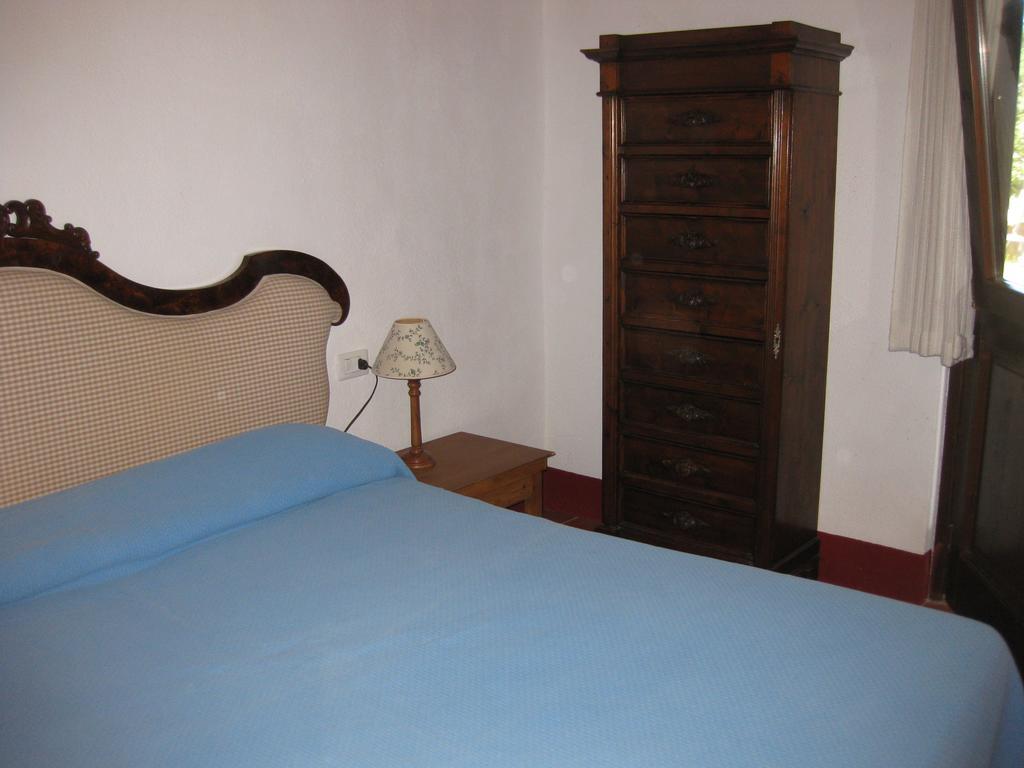 ריוטורטו Agriturismo Bronzivalle חדר תמונה