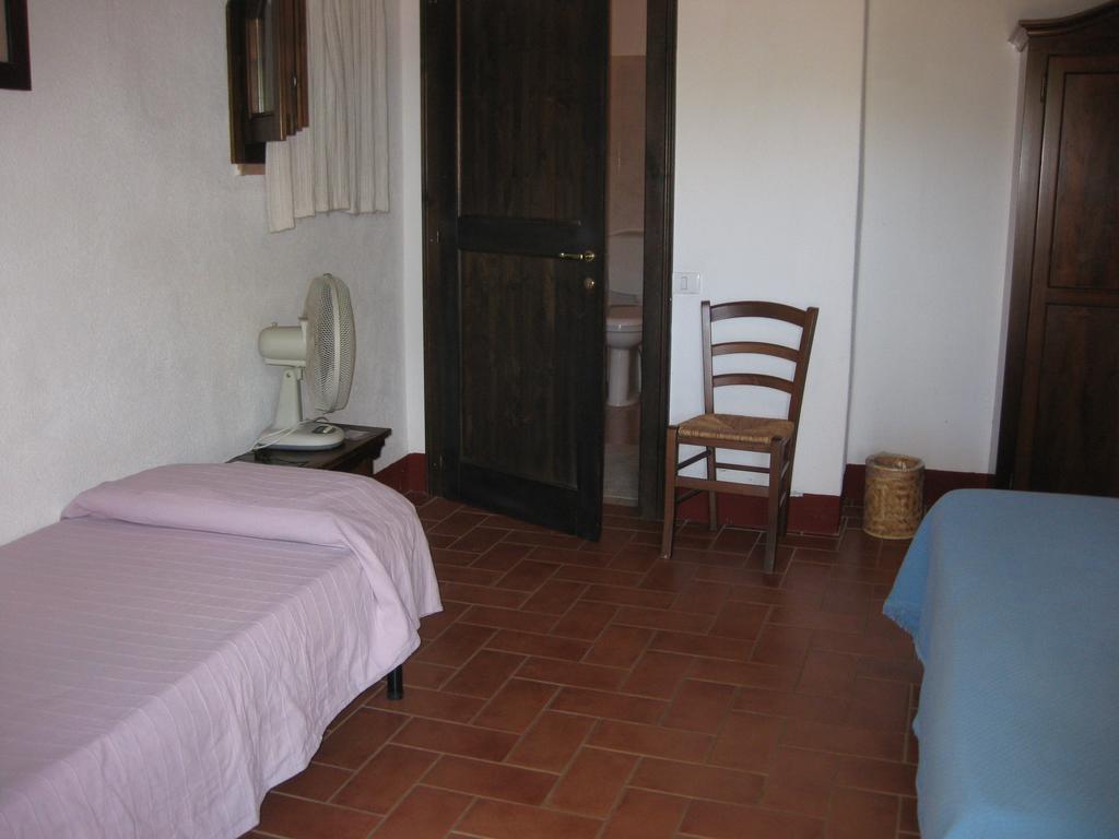 ריוטורטו Agriturismo Bronzivalle חדר תמונה